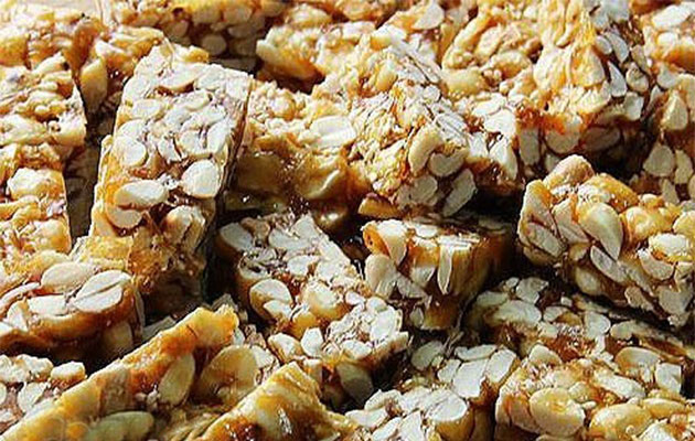 How to make peanut brittle more delicious 